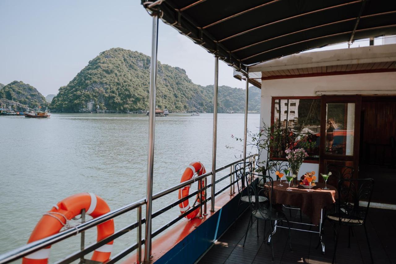 Hotel Cat Ba Bay Cruises Dong Khe Sau Esterno foto