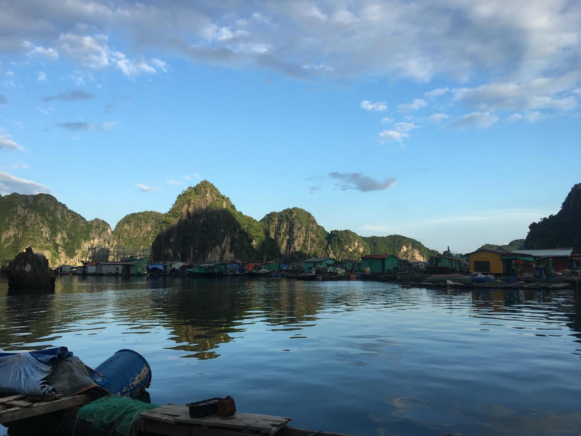 Hotel Cat Ba Bay Cruises Dong Khe Sau Esterno foto
