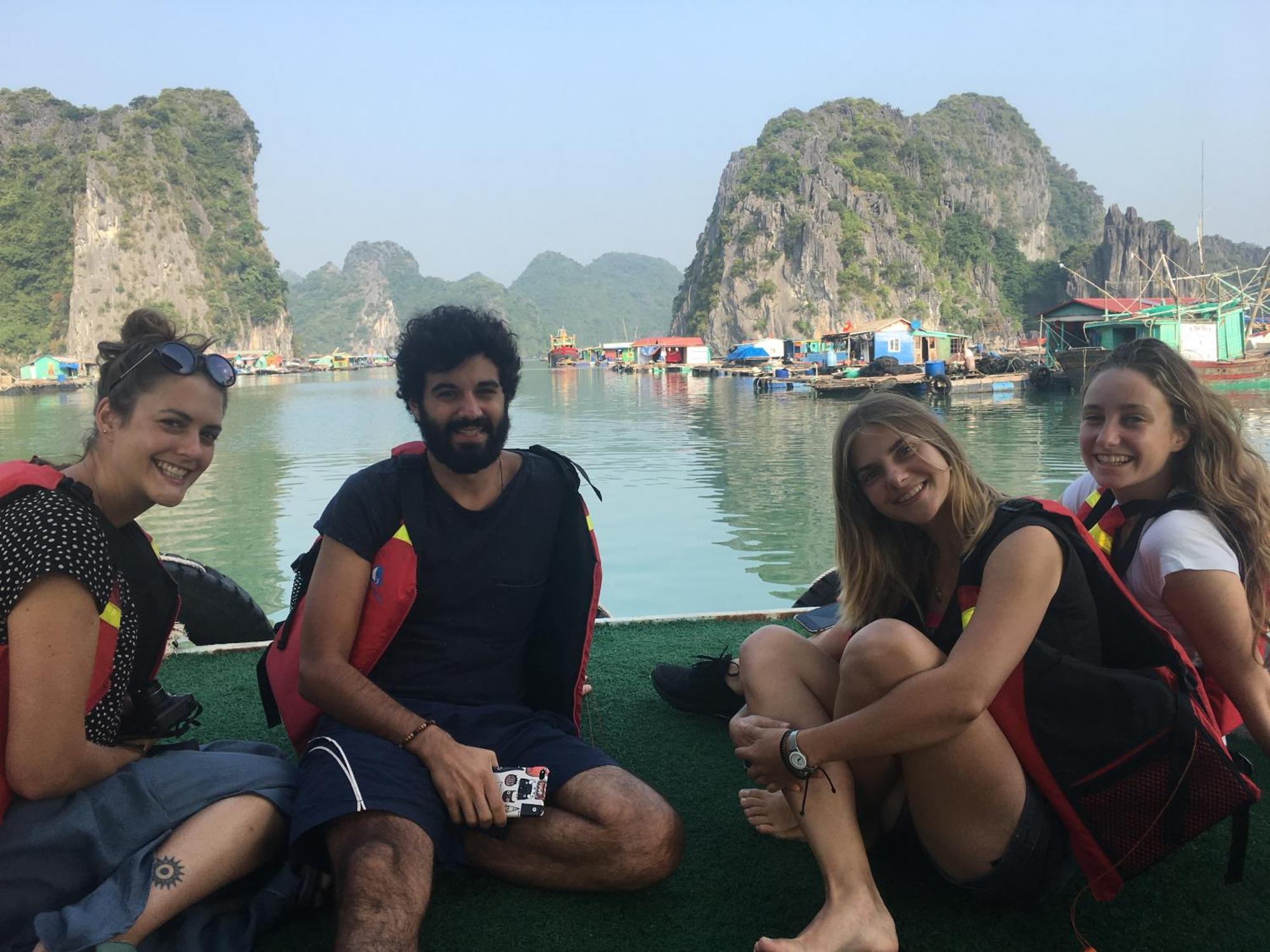 Hotel Cat Ba Bay Cruises Dong Khe Sau Esterno foto