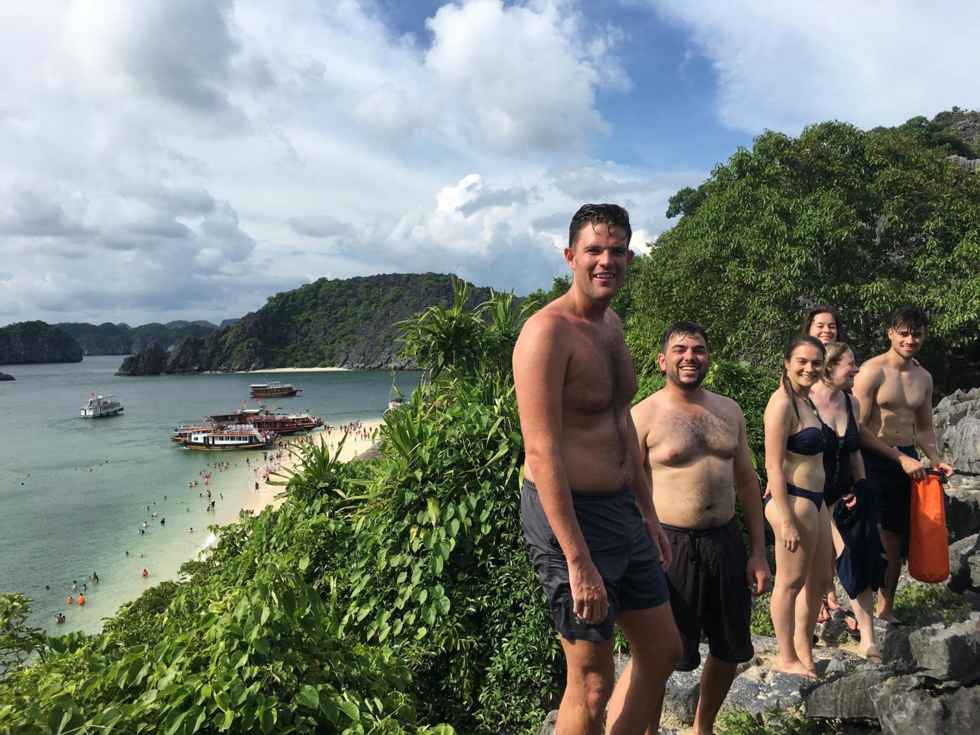 Hotel Cat Ba Bay Cruises Dong Khe Sau Esterno foto