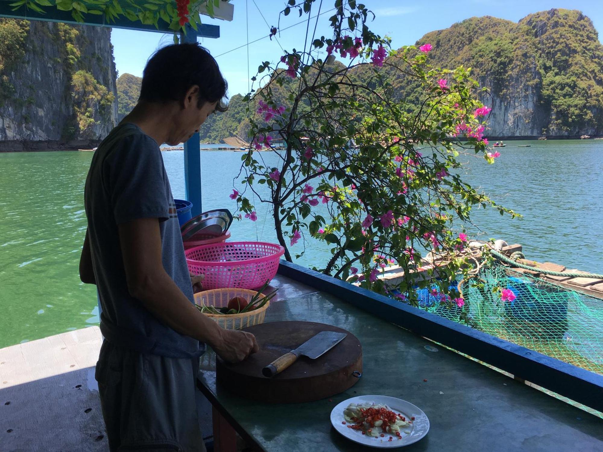 Hotel Cat Ba Bay Cruises Dong Khe Sau Esterno foto
