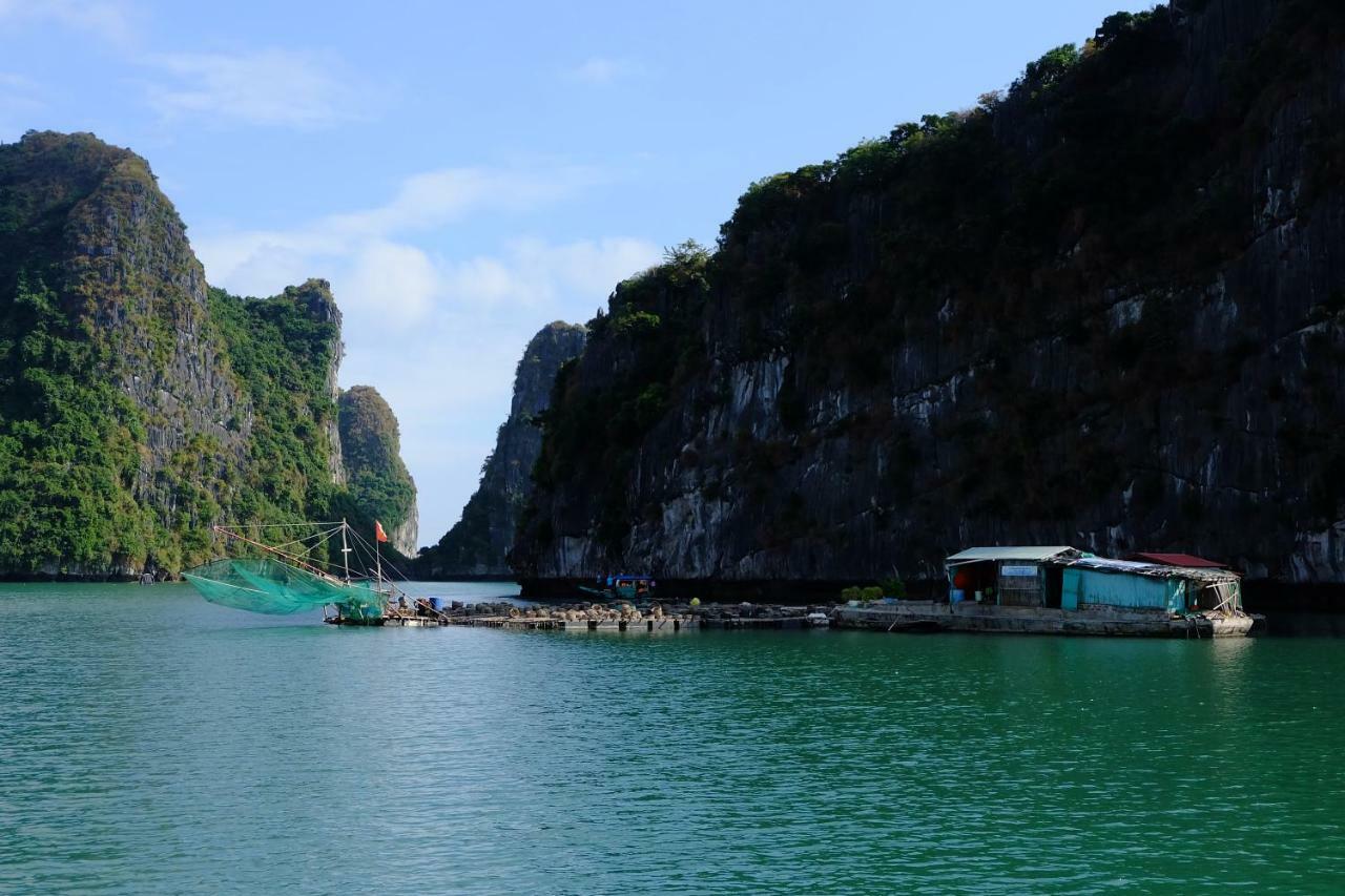 Hotel Cat Ba Bay Cruises Dong Khe Sau Esterno foto