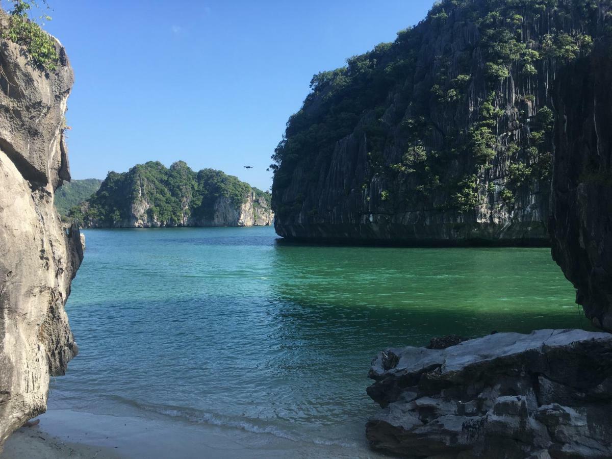 Hotel Cat Ba Bay Cruises Dong Khe Sau Esterno foto