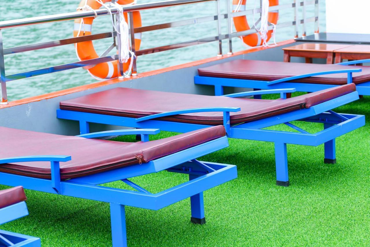 Hotel Cat Ba Bay Cruises Dong Khe Sau Esterno foto